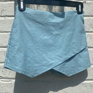 Blue Blush Envelope Asymmetrical mini skirt/shorts blue small